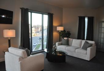 Kentucky Grand Hotel & Spa has Balcony rooms