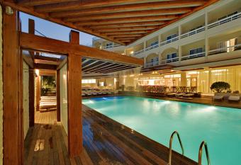 Athineon Hotel has Balcony rooms