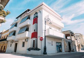 The Lighthouse has Balcony rooms