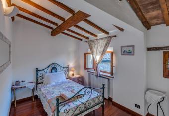 casa il castello has Smoking rooms