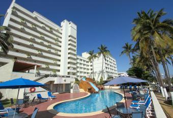 Don Pelayo Pacific Beach has Balcony rooms