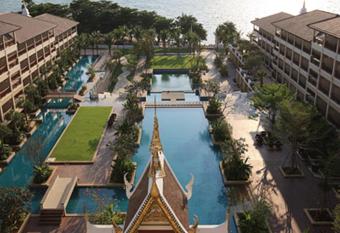The Heritage Pattaya Beach Resort-SHA has Balcony rooms