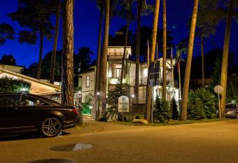 TB Palace Hotel & SPA has Balcony rooms