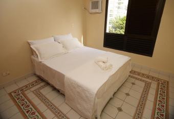 Suites Natalia Enseada allows 18 year olds to book a room