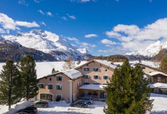 Hotel Chesa Randolina has Balcony rooms