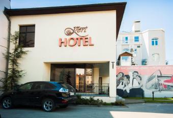Hotel Kert FREE PARKING has Balcony rooms