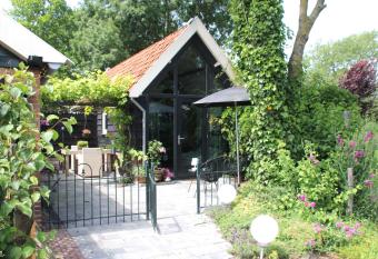 Hoeve Altena Guesthouse has Balcony rooms