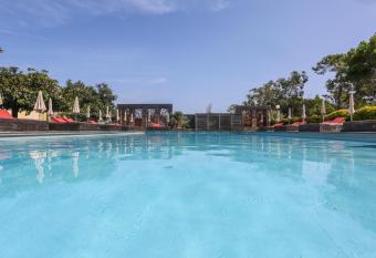 Isola H  tel has Balcony rooms