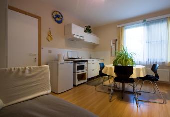 aan de vaart has Balcony rooms