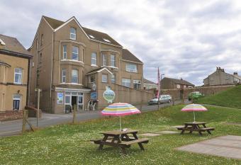 Bailey Ground Hotel allows 18 year olds to book a room