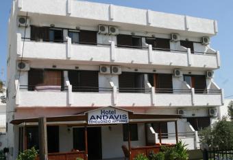 Andavis Hotel allows 18 year olds to book a room