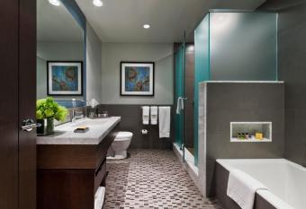 The Pearl Hotel has Balcony rooms