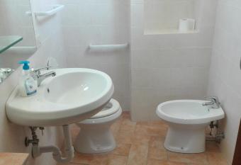 Agriturismo Cerquaglia has Smoking/Balcony rooms