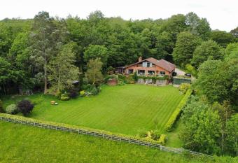 Seven Acre Corner B&B has Balcony rooms