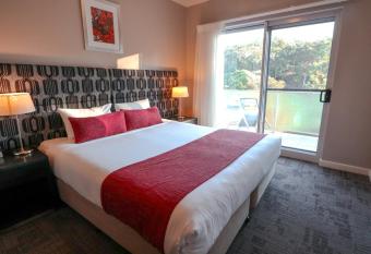 Quest Campbelltown has Balcony rooms