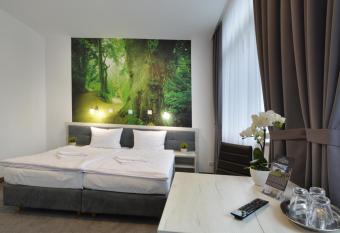 Hotel Roztocze has Balcony rooms