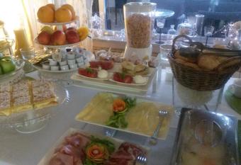 Hotel Ristorante Sole has Balcony rooms