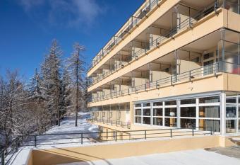 Crans-Montana Youth Hostel has Balcony rooms