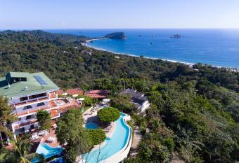 La Mariposa Apartments allows 18 year olds to book a room