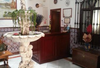 Hostal Trajano has Balcony rooms