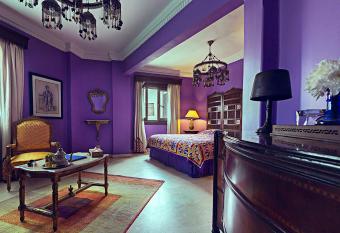 Le Riad Hotel de Charme allows 18 year olds to book a room