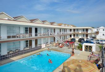Ivanhoe Motel has Balcony rooms