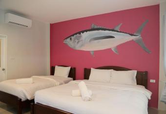 Lanta Smile Beach has Balcony rooms