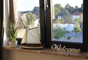 Apartment Nordenham allows 18 year olds to book a room