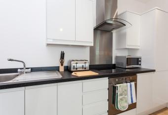 Self-contained town centre one bedroom apartments by Helmswood Serviced Apartments allows 18 year olds to book a room