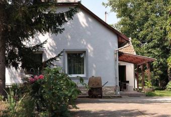 Borosty  n 20 Vend  gh  z has Balcony rooms