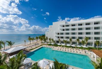 Izla Beach Front Hotel allows 18 year olds to book a room