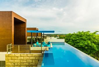 Nusa Dua Bayview allows 18 year olds to book a room