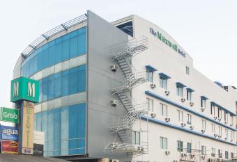 OYO 187 The Maxwell Hotel allows 18 year olds to book a room