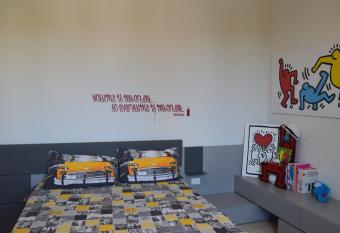 Casa Tua has Balcony rooms