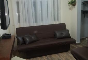 Apartamento S  o Vicente allows 18 year olds to book a room