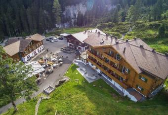 Griesalp Hotels has Balcony rooms