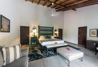 Boutique Spice Colombo has Balcony rooms