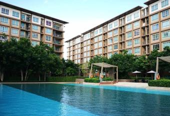 Baan ThewLom by Chayanann has Balcony rooms