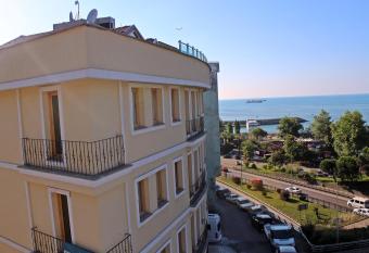 Feza Otel has Balcony rooms