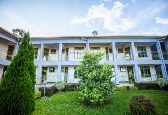 Anthurium Residential Hotel allows 18 year olds to book a room