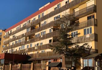 Apartamentos Bulgaria allows 18 year olds to book a room