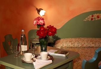 Agriturismo Roeno has Balcony rooms