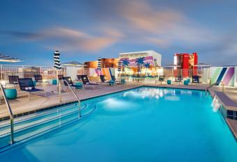 SpringHill Suites by Marriott Las Vegas Convention Center allows 18 year olds to book a room