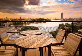 Riverview Residence has Balcony rooms