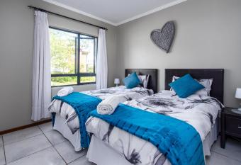 JoziStay @ Jackal Creek Apartments allows 18 year olds to book a room
