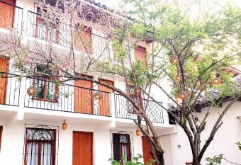 Kukul ik Studios & Workspace has Balcony rooms