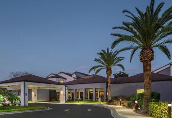 Courtyard by Marriott Orlando Airport has Balcony rooms