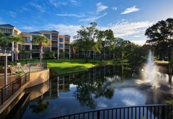 Marriott's Royal Palms, A Marriott Vacation Club Resort has rooms with a private hot tub
