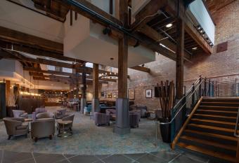 Courtyard by Marriott New Orleans Warehouse Arts District has Balcony rooms