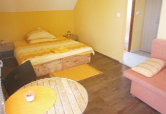 Penzi  n Ran     enkvice has Balcony rooms